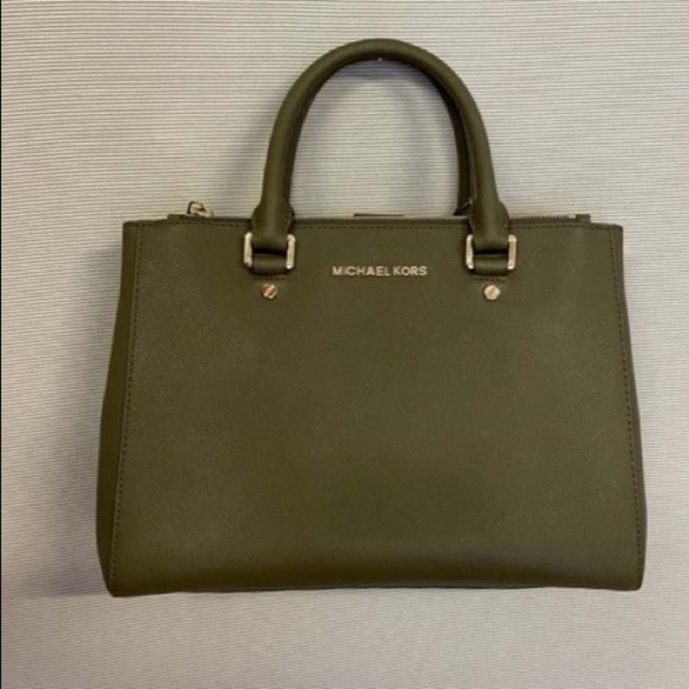 Michael Kors Double Zip Jet Set Tote